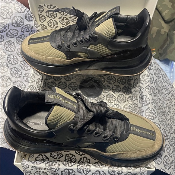 Men’s Alexander McQueen Black and Olive Sneakers - Picture 4 of 6